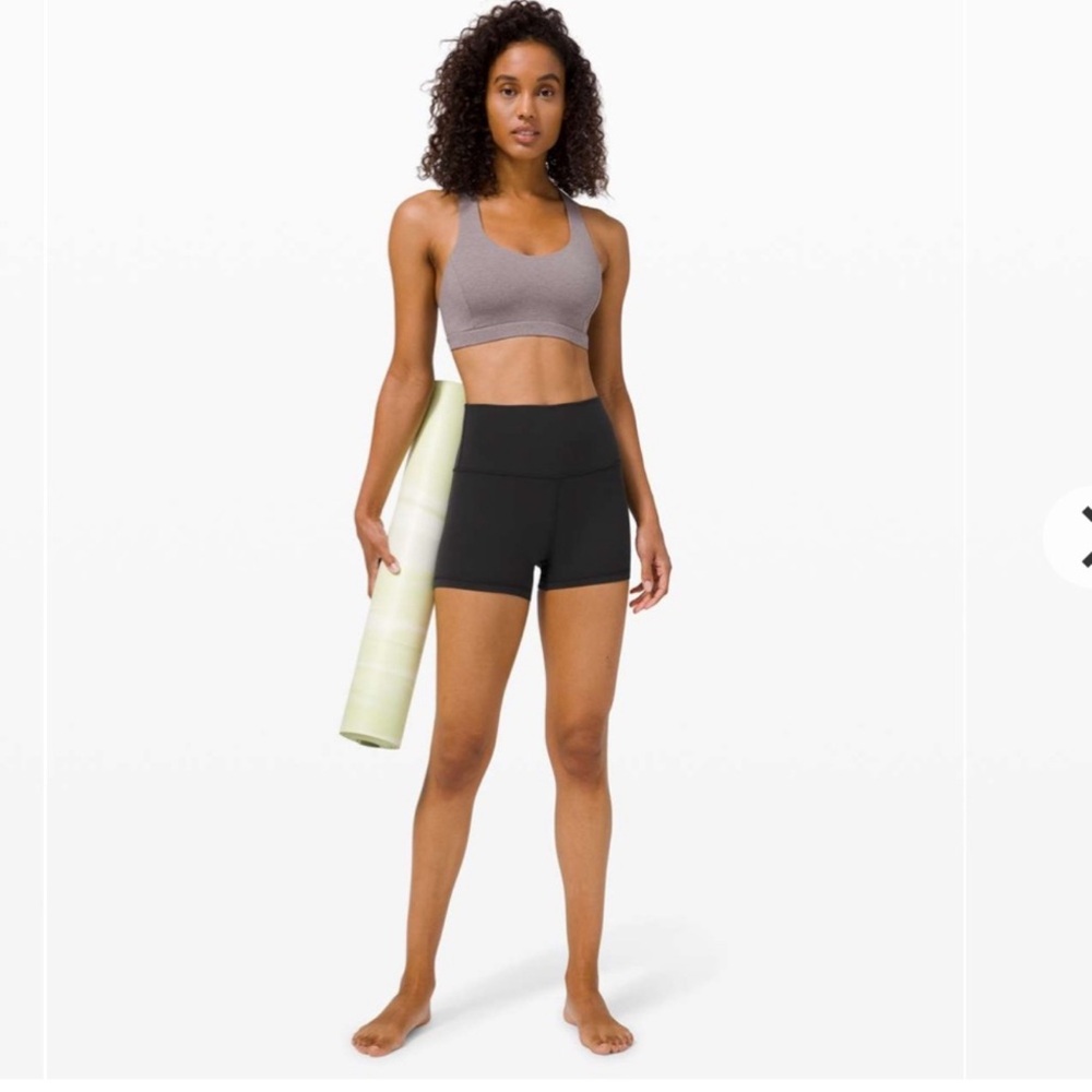 Lululemon Align Short 4"
Black size 0